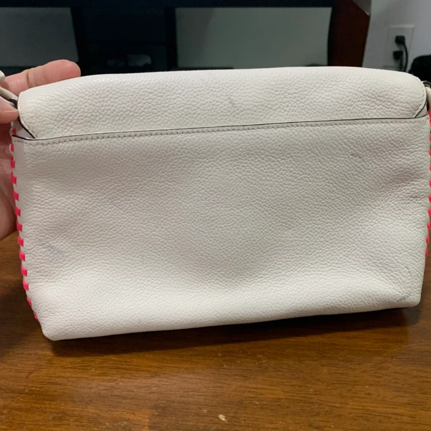 Coach White Leather Crossbody Bag image indicator(2)