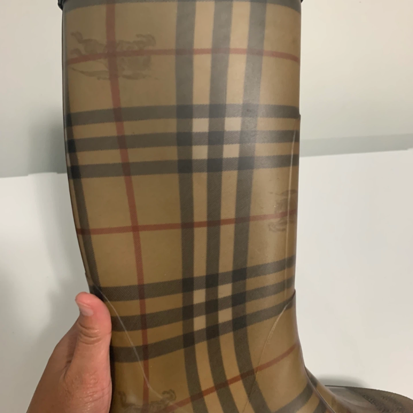 Burberry Rain Boots Size 8 - photo 3