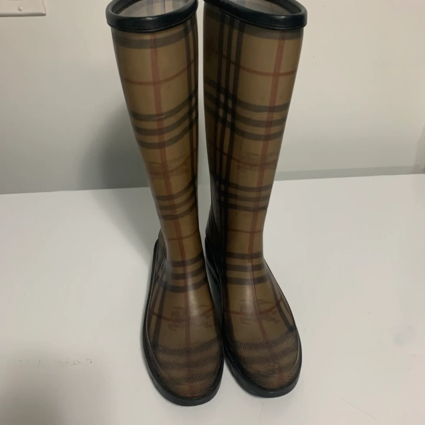 Burberry Rain Boots Size 8