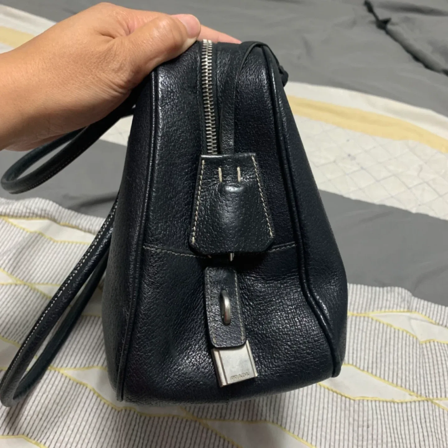 Prada Black Leather Handbag image indicator(4)