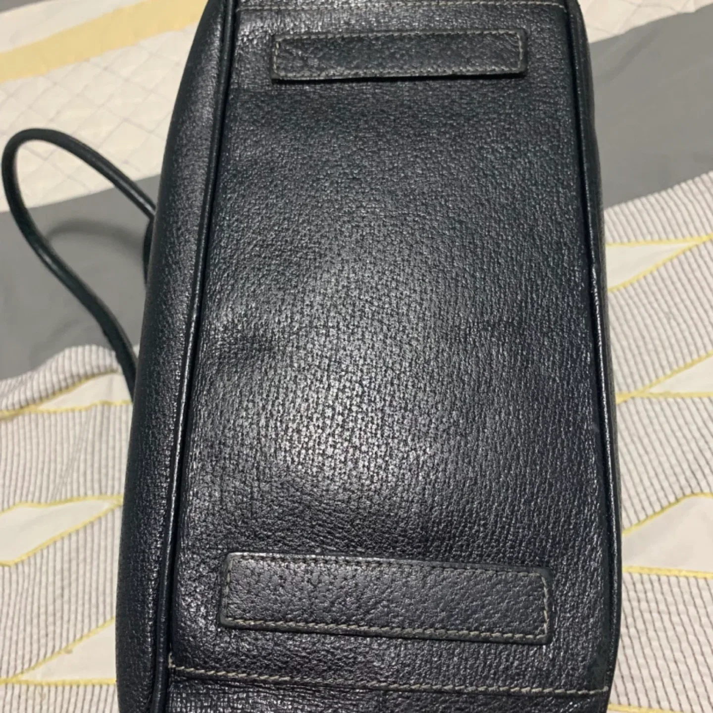 Prada Black Leather Handbag image indicator(2)