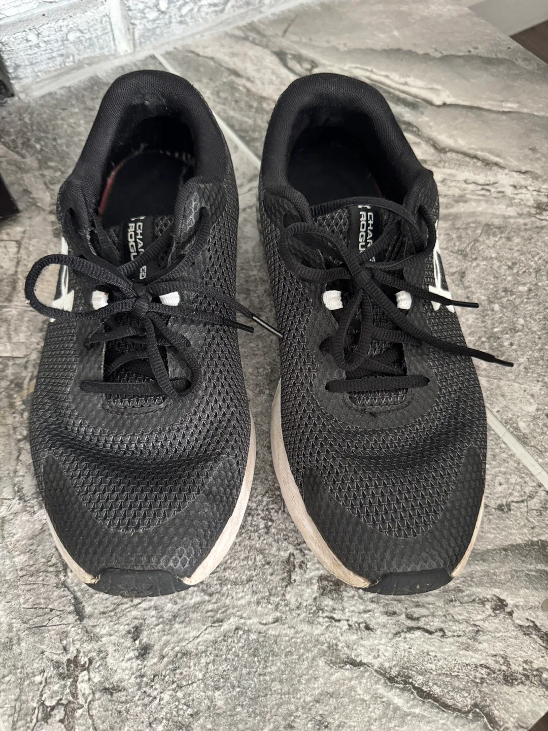 Under Armour Charged Rogue 3 Men's Shoes - Size 10.5 image indicator(2)