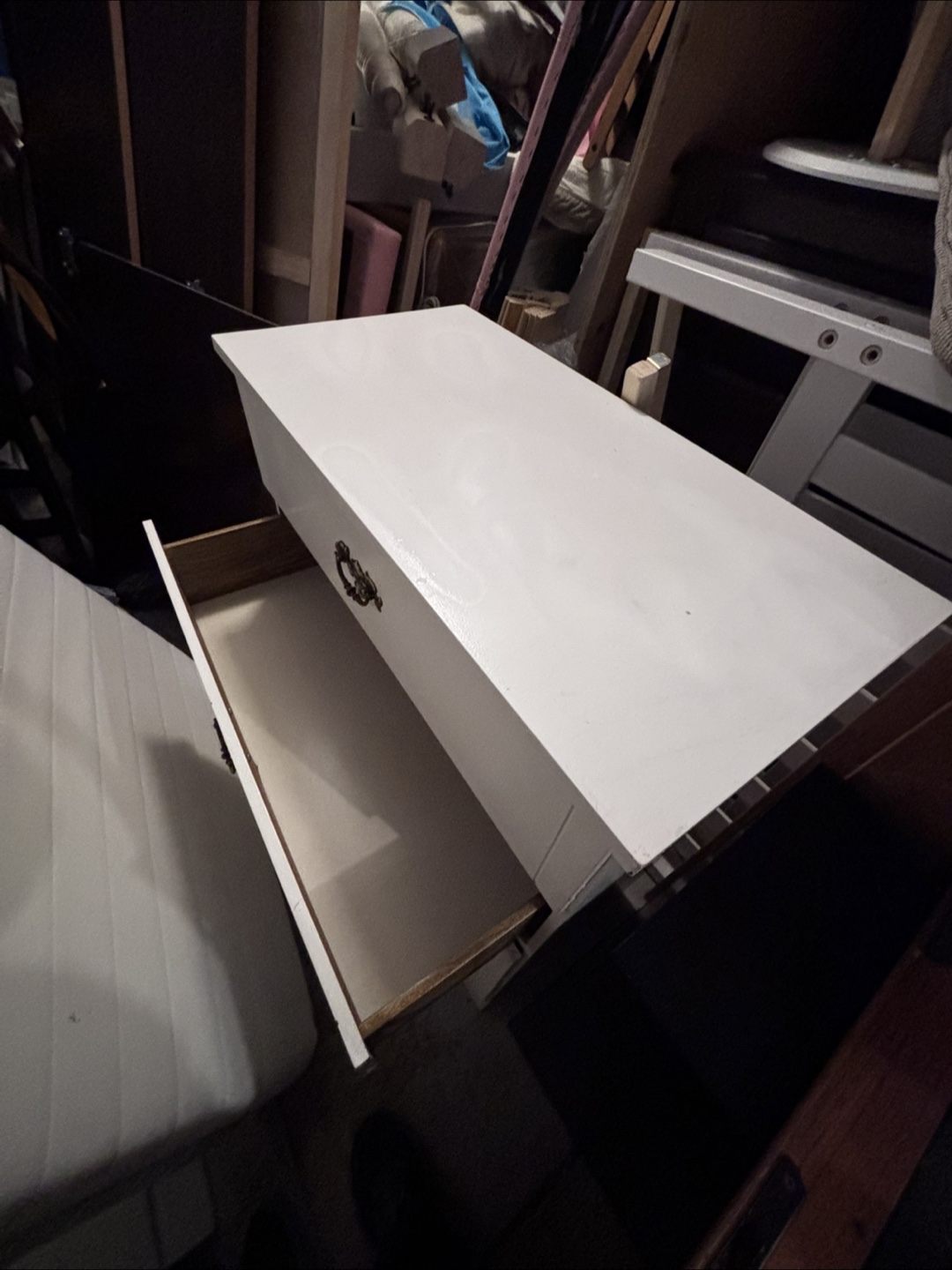 White 4-Drawer Dresser - photo 2
