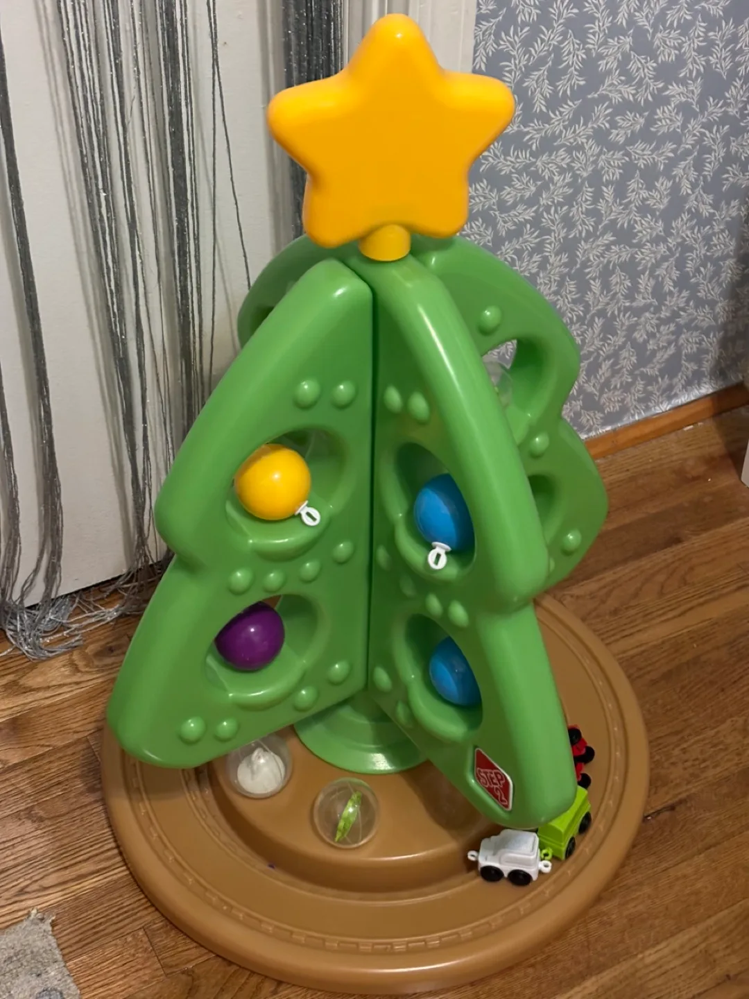 Step2 My First Christmas Tree