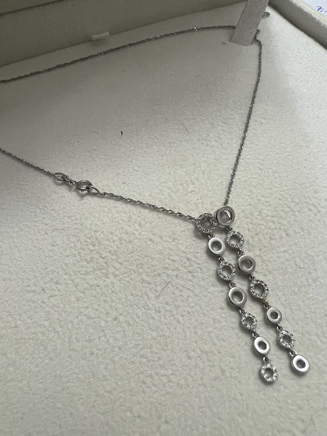 14 -18 k Circle Pendant Necklace