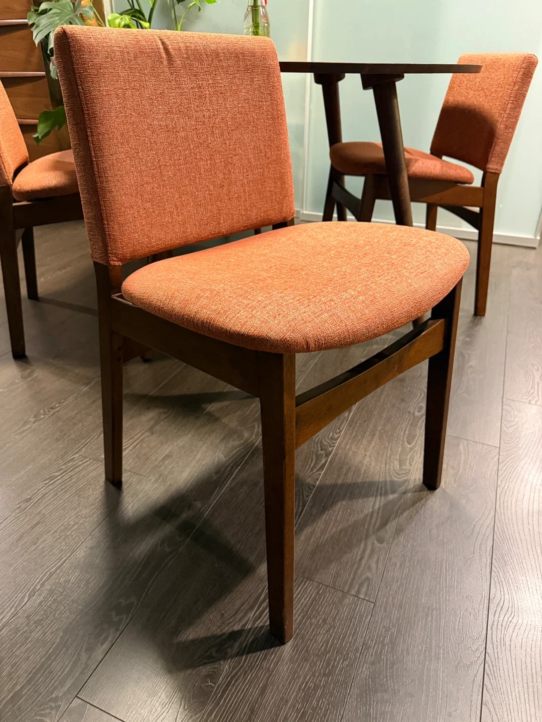 Solid wood Dining Table + Chairs image indicator(4)