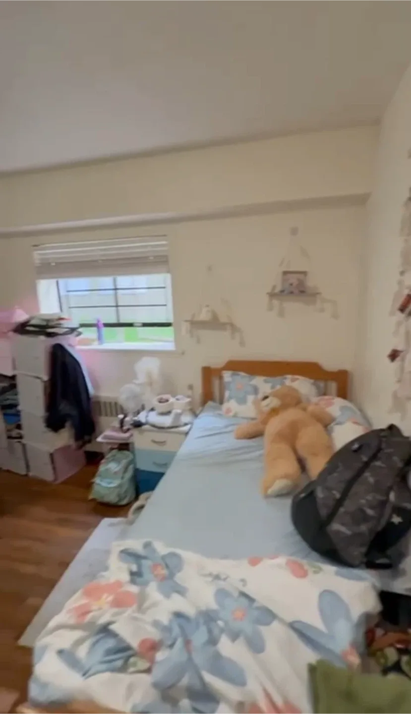 master bedroom in sharing