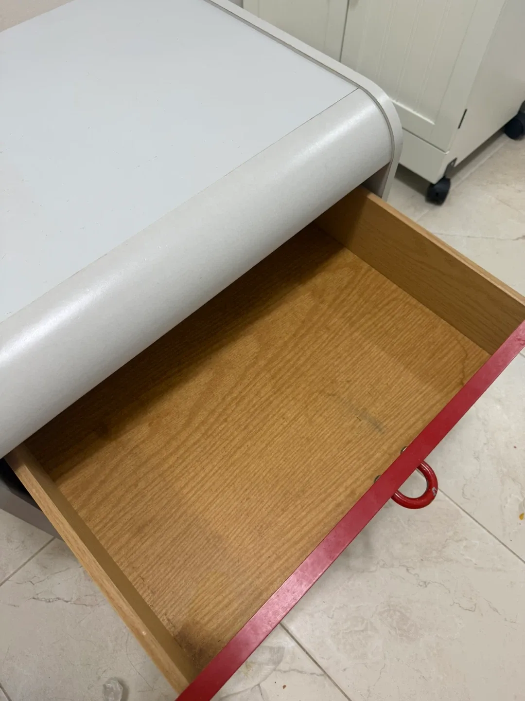 White 2-Drawer Side Table image indicator(3)