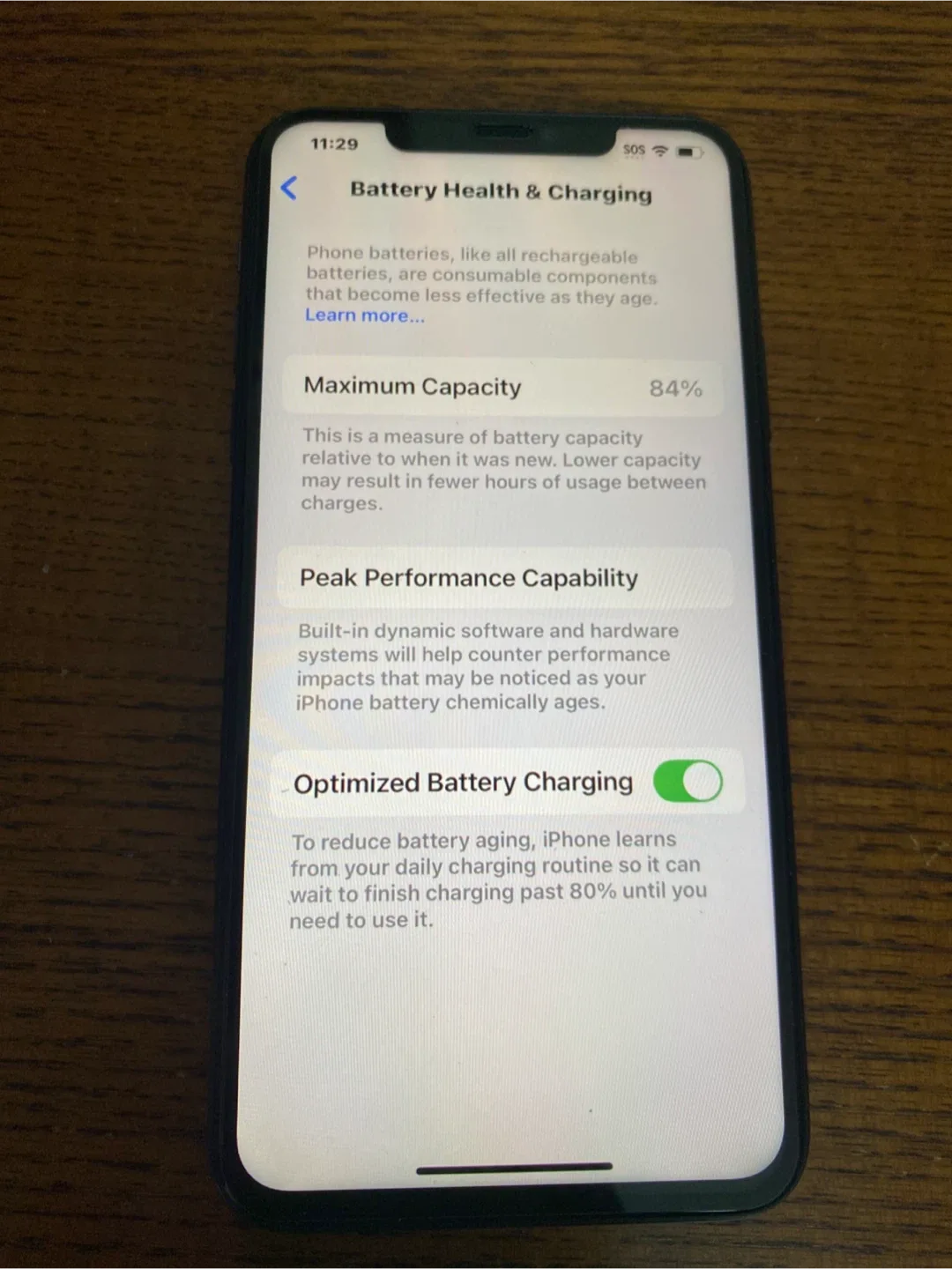 iPhone 11 Pro Max 64GB image indicator(2)