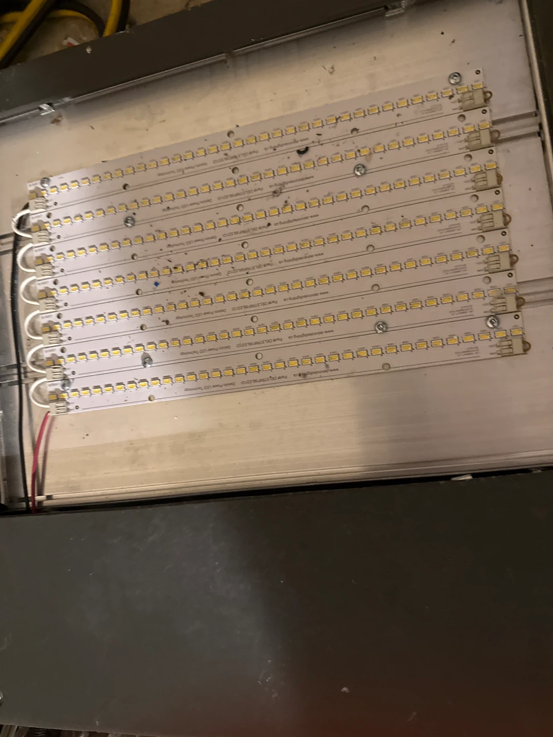 LED parking lot light with transformer