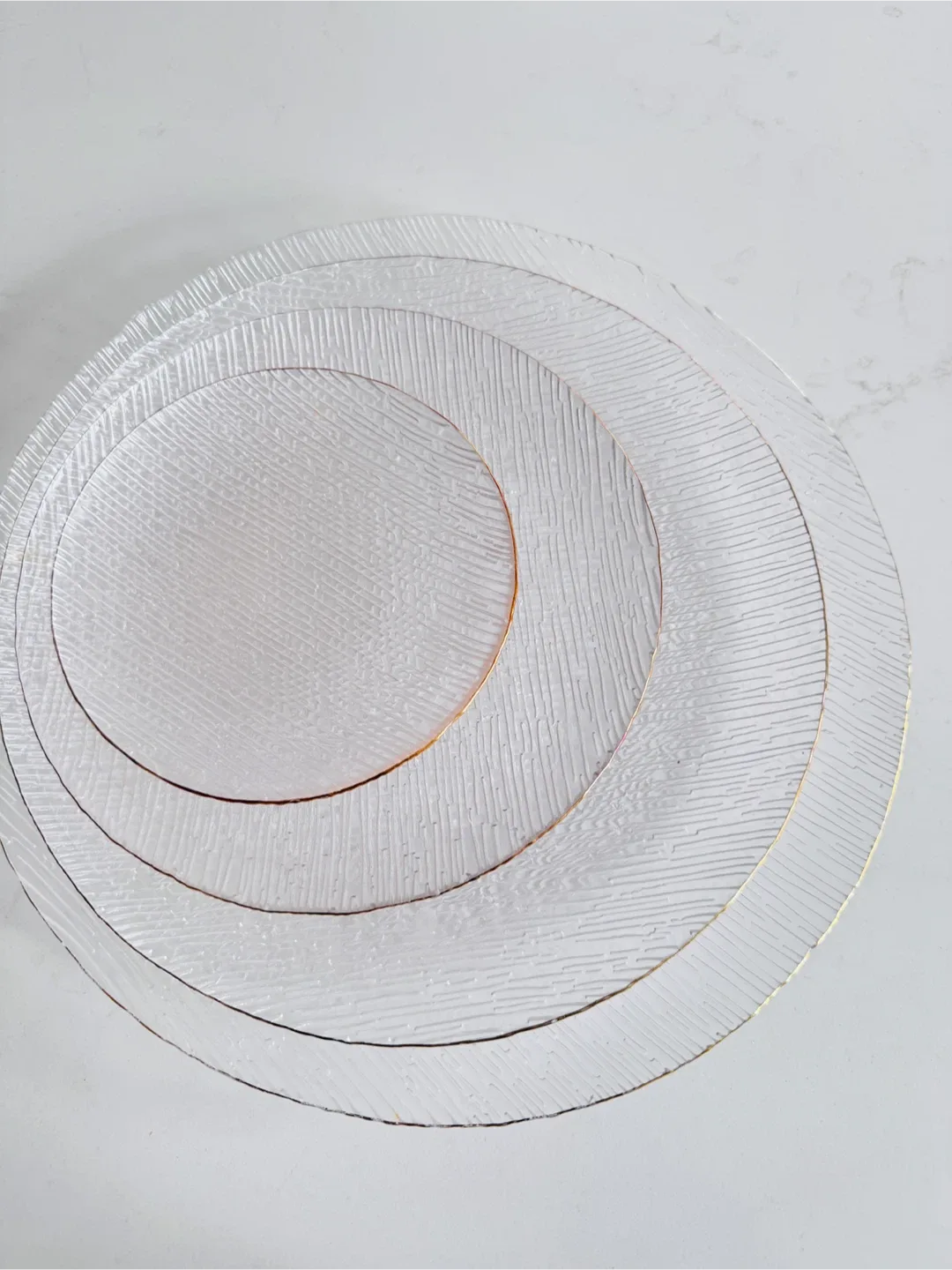 Textured Glass Charger Plates with Gold Trim image indicator(4)