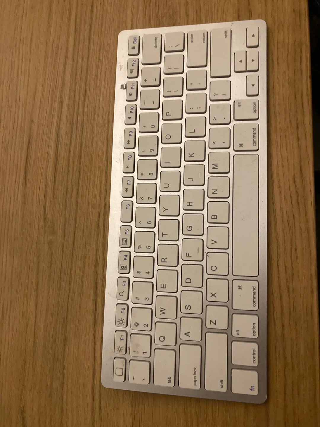 Apple iPad mini (6th generation) MK7M3LL/A image indicator(5)