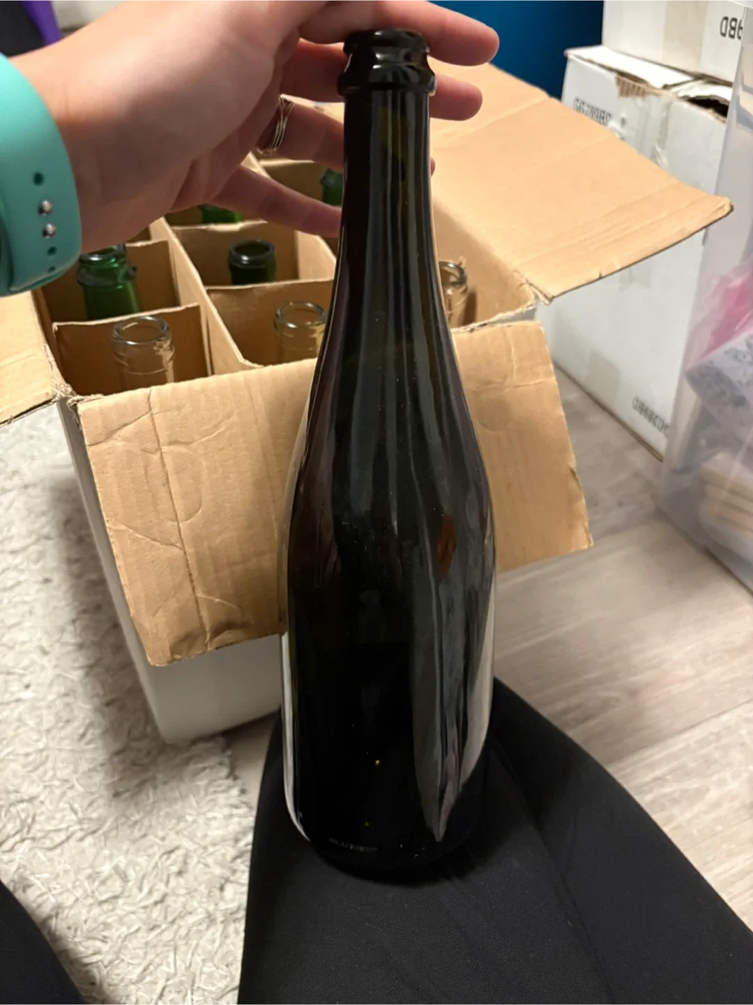 Wine/Beer Making Bottles - Assorted colours image indicator(5)