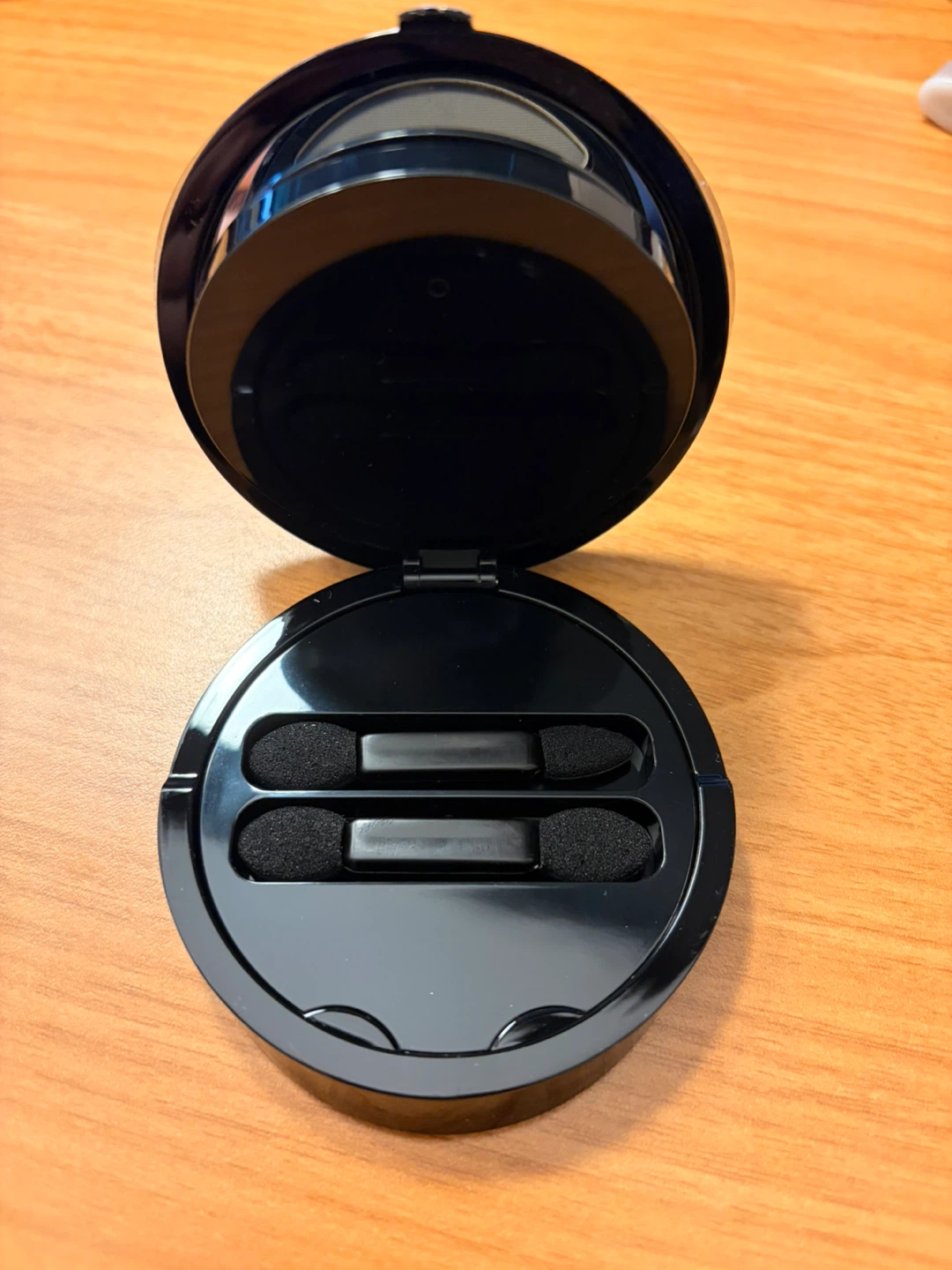Giorgio Armani Eyes to Kill 4 Color Eyeshadow Palette - photo 4