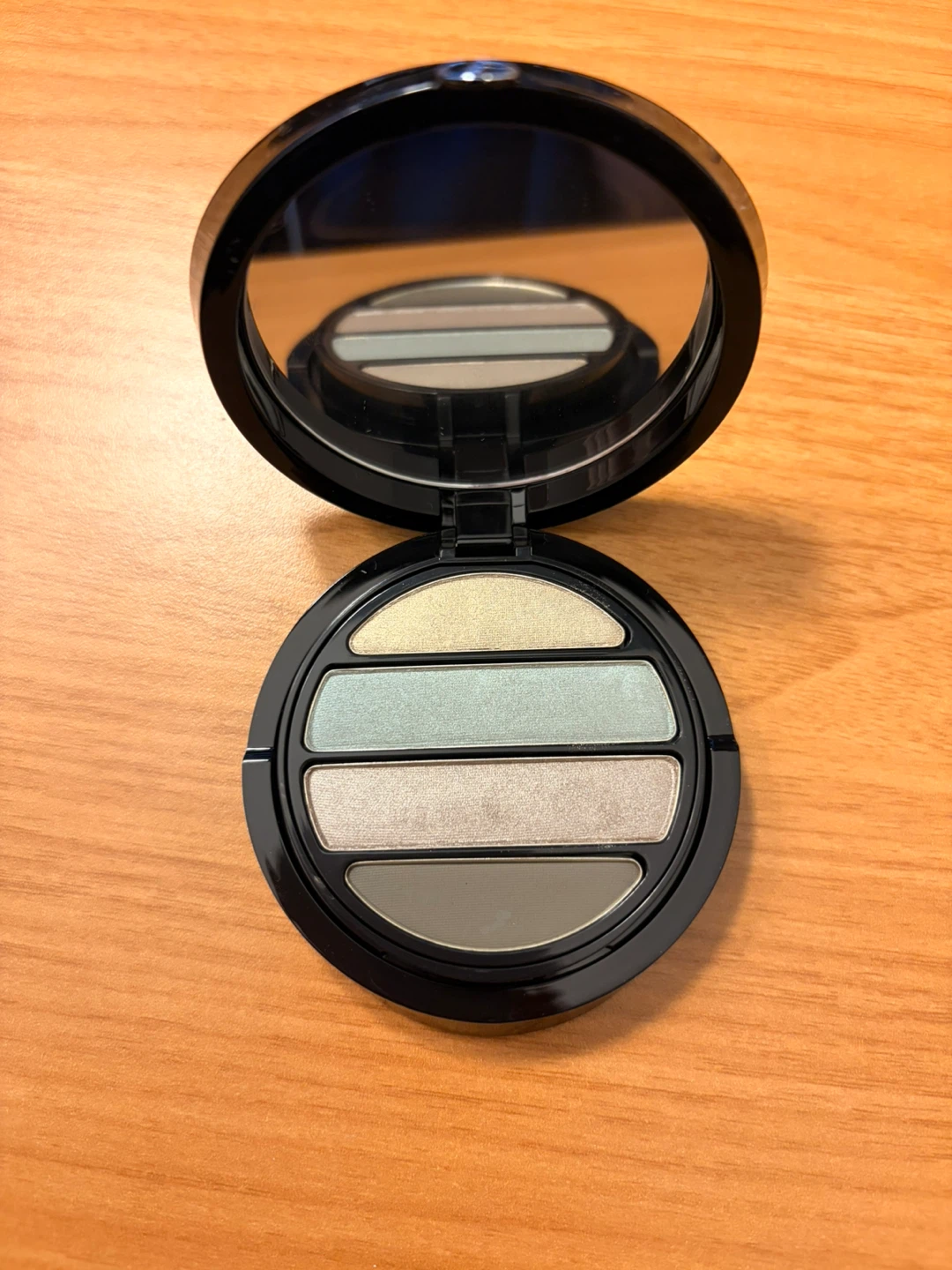 Giorgio Armani Eyes to Kill 4 Color Eyeshadow Palette - photo 3