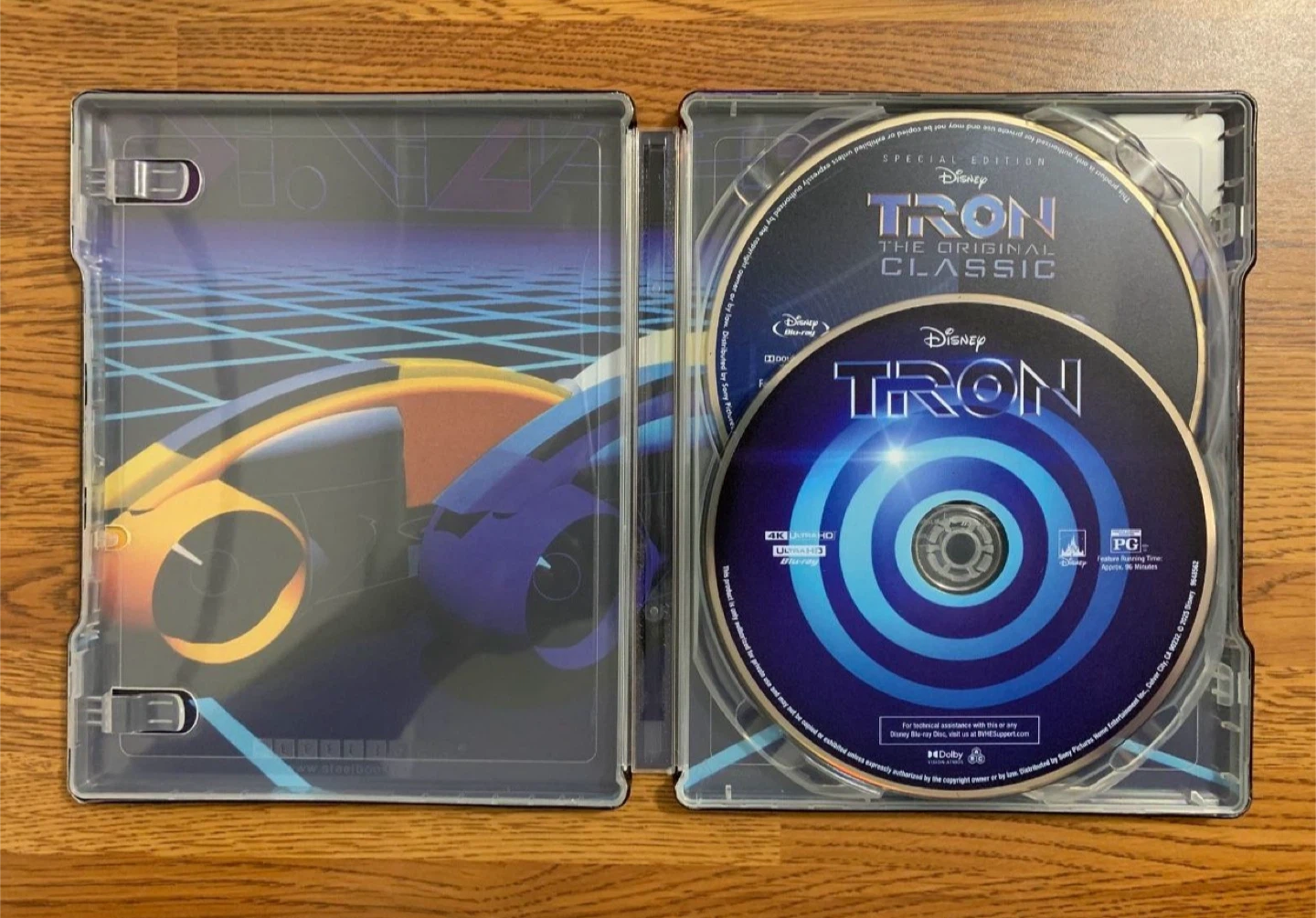 TRON (LE Collectible Steelbook) 4K UHD Blu-ray Combo Pack - photo 3
