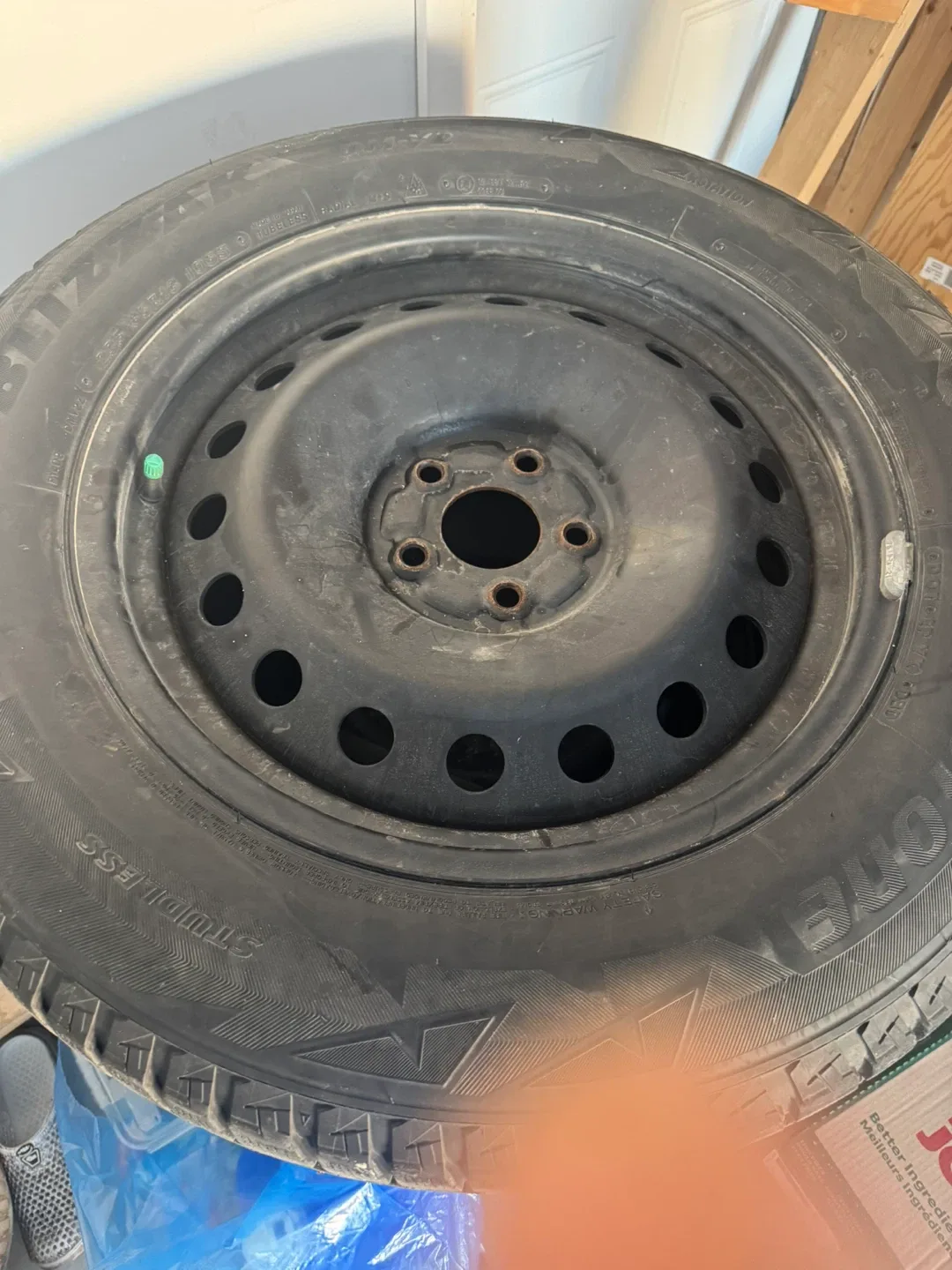 Set of 4 Winter Tires 235/65R18 image indicator(3)