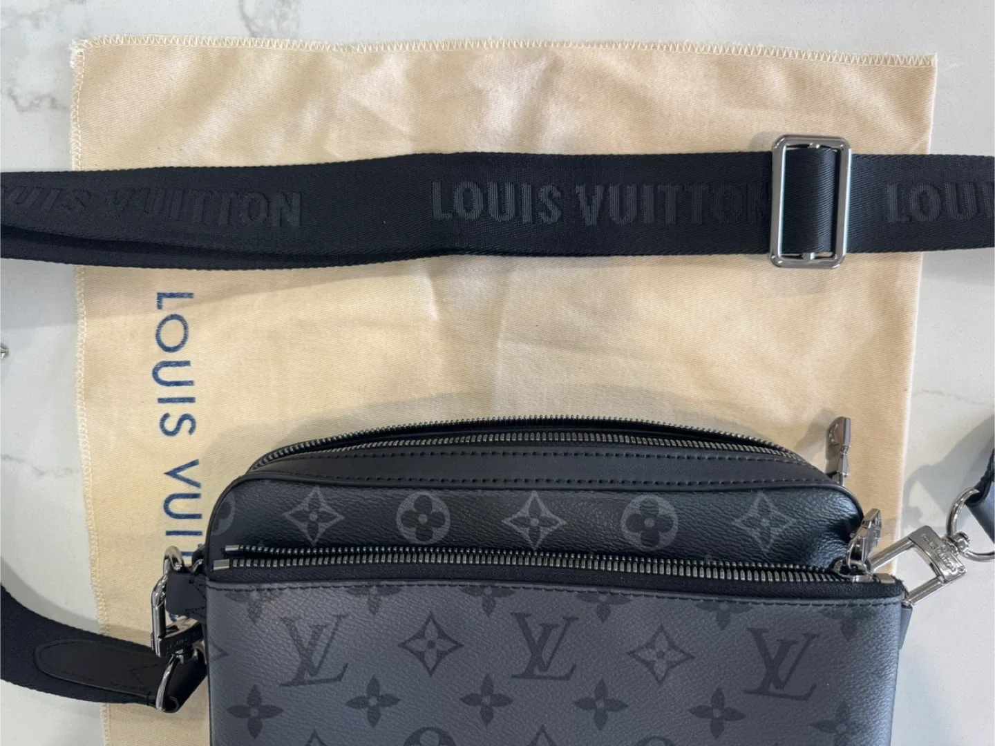 Louis Vuitton Avenue Sling Bag Monogram Shadow image indicator(5)