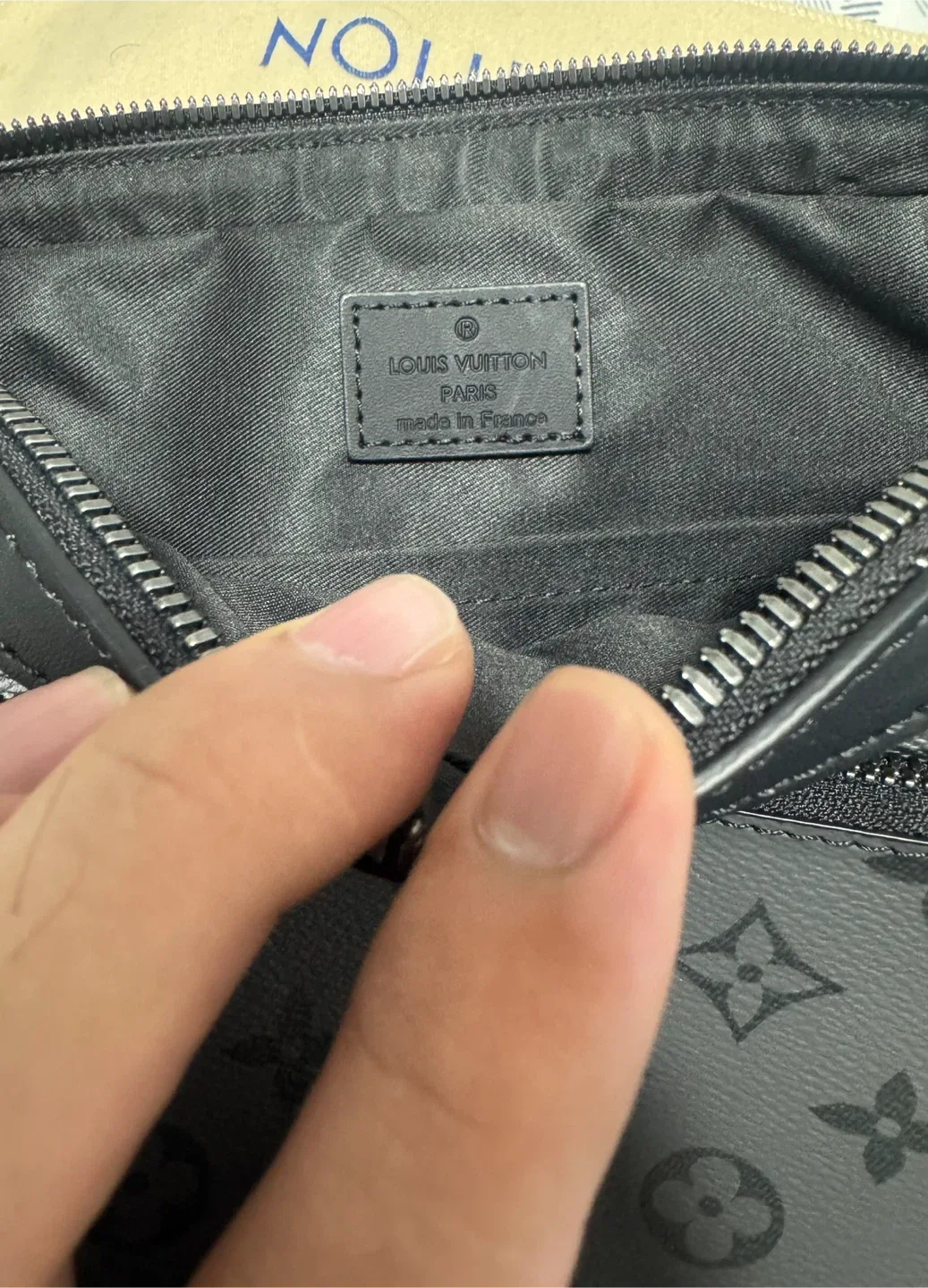 Louis Vuitton Avenue Sling Bag Monogram Shadow image indicator(4)