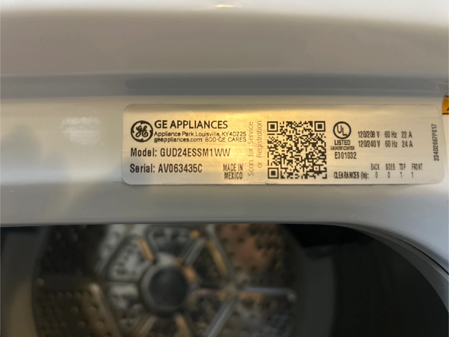 GE Stackable Washer/Dryer Combo - Model GUD24ESSM1WW - photo 3