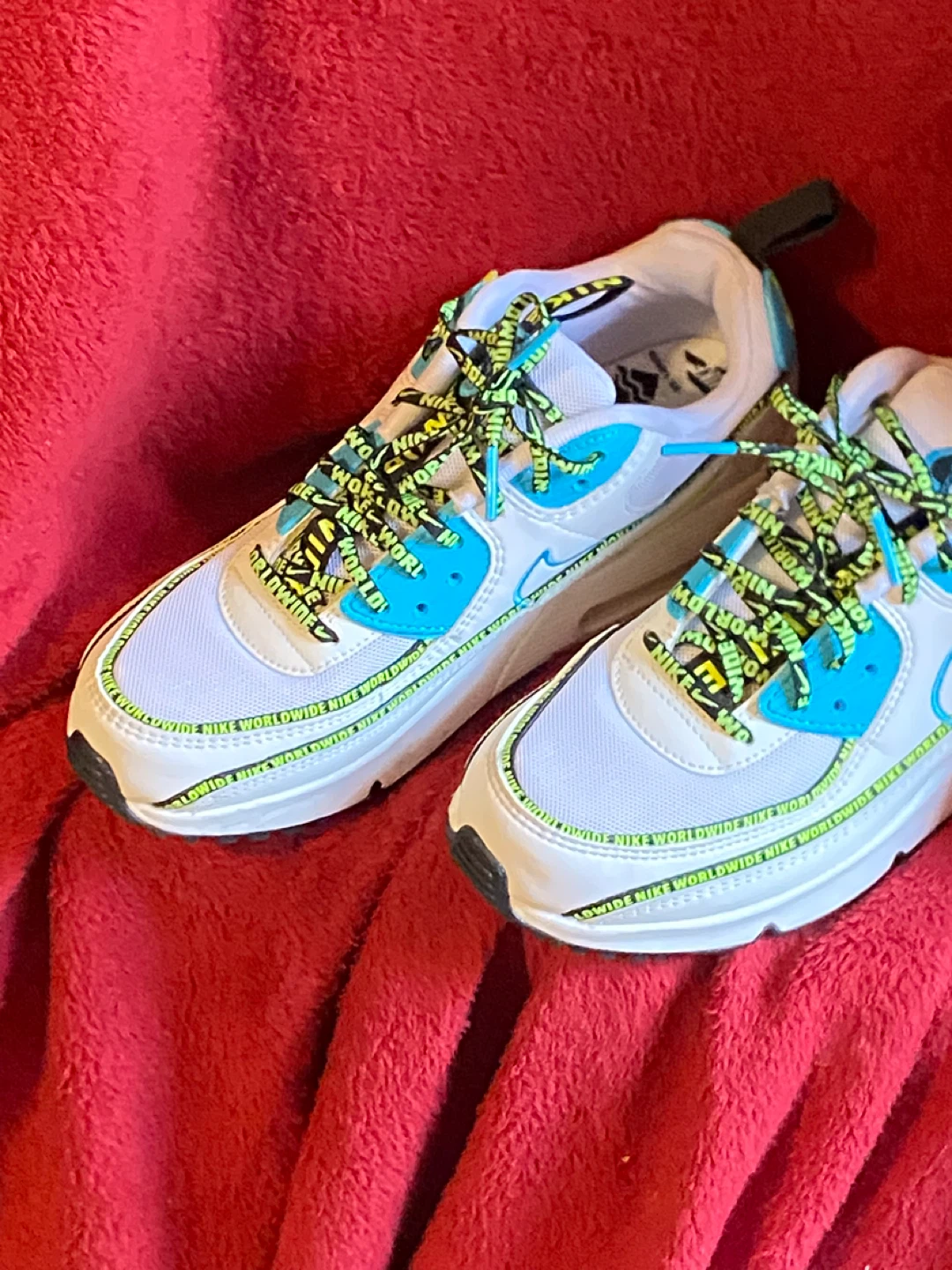 Nike Air Max 90 Worldwide Sneakers