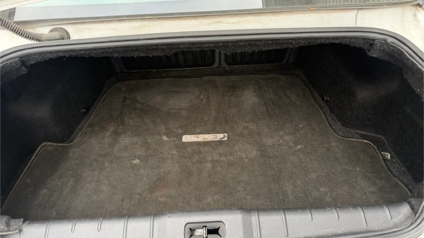 2009 Chevrolet Malibu image indicator(4)