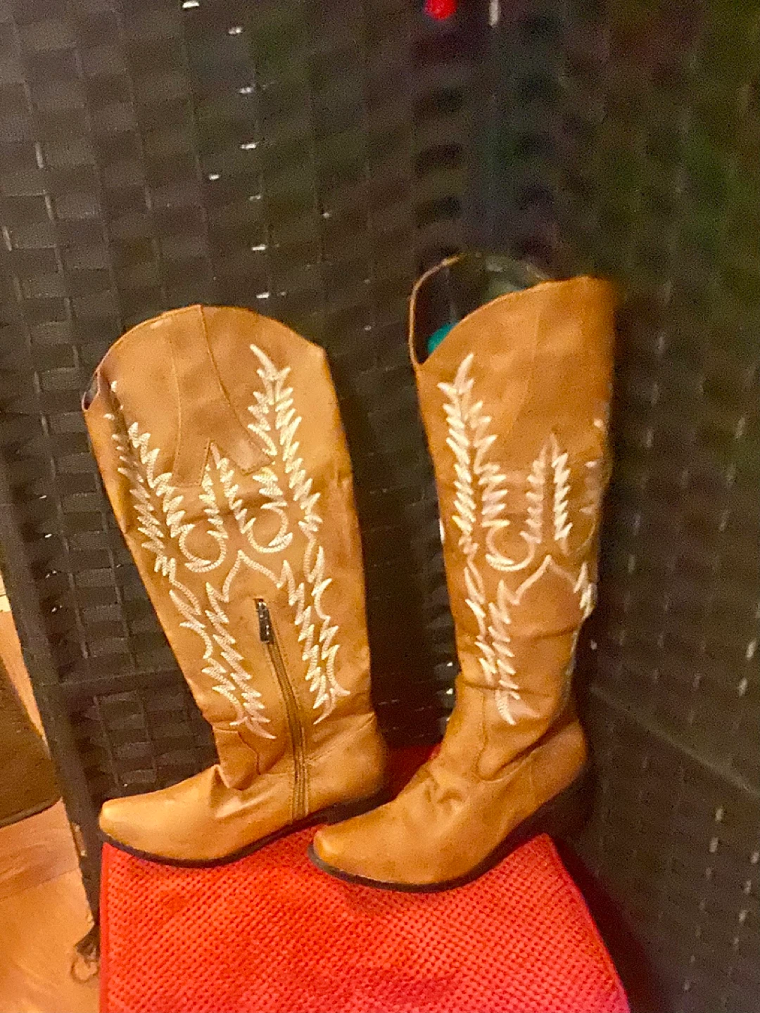 Cowboy Boots - Women's Size 8