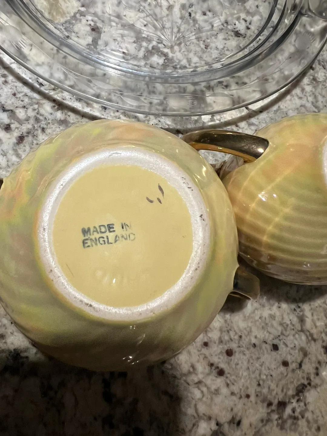 Vintage Made In England Tea Set image indicator(2)