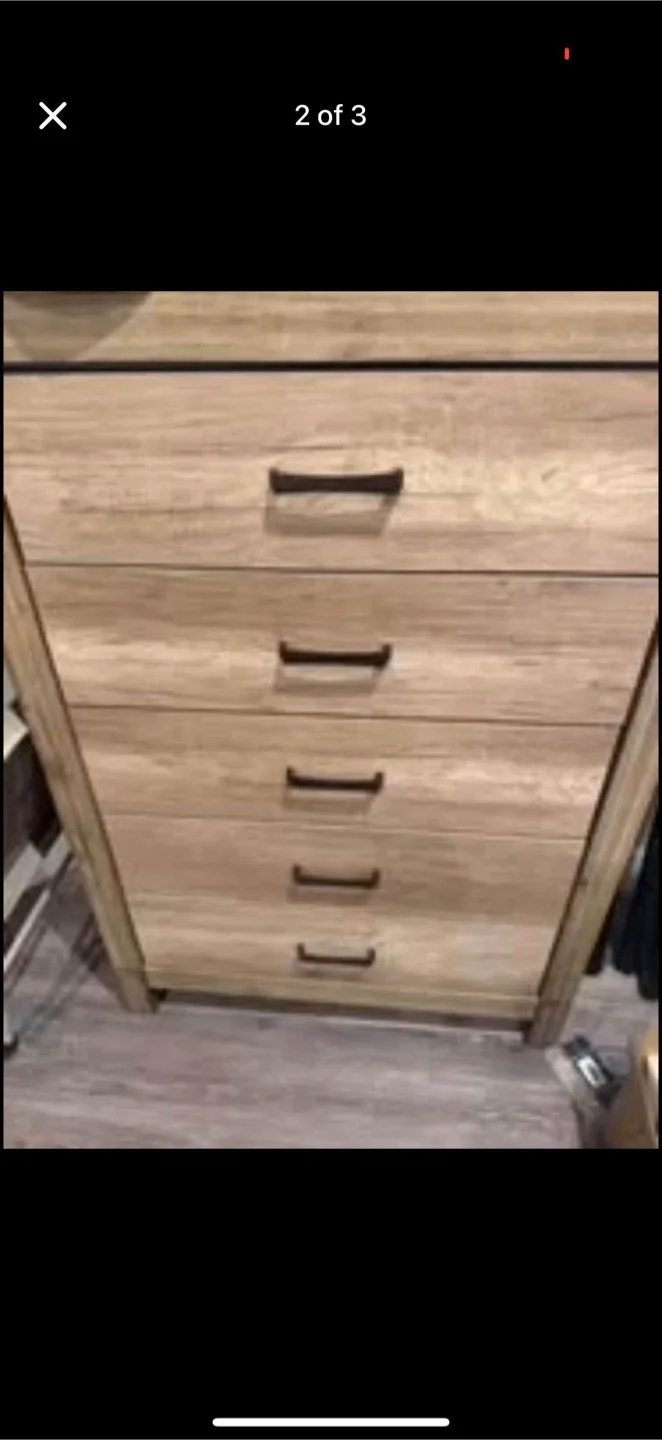 Bedroom Set - Bed & Dresser image indicator(3)