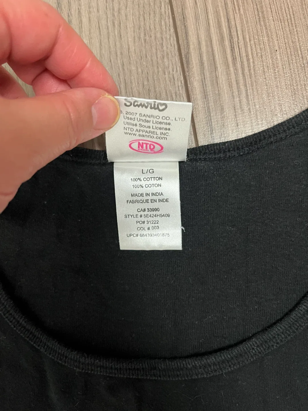 Sanrio Hello Kitty Black Tank Top - Size L image indicator(3)