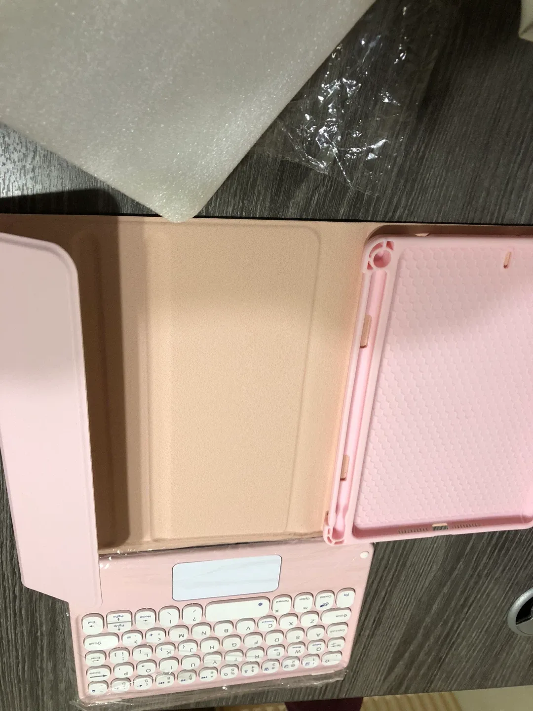 Pink Tablet Keyboard Case - New image indicator(5)