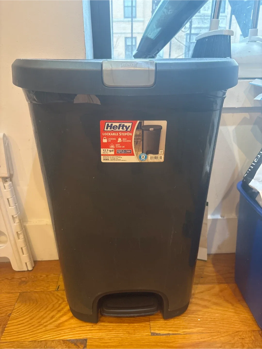 Hefty 12.7-gal Lockable StepOn Trash Can