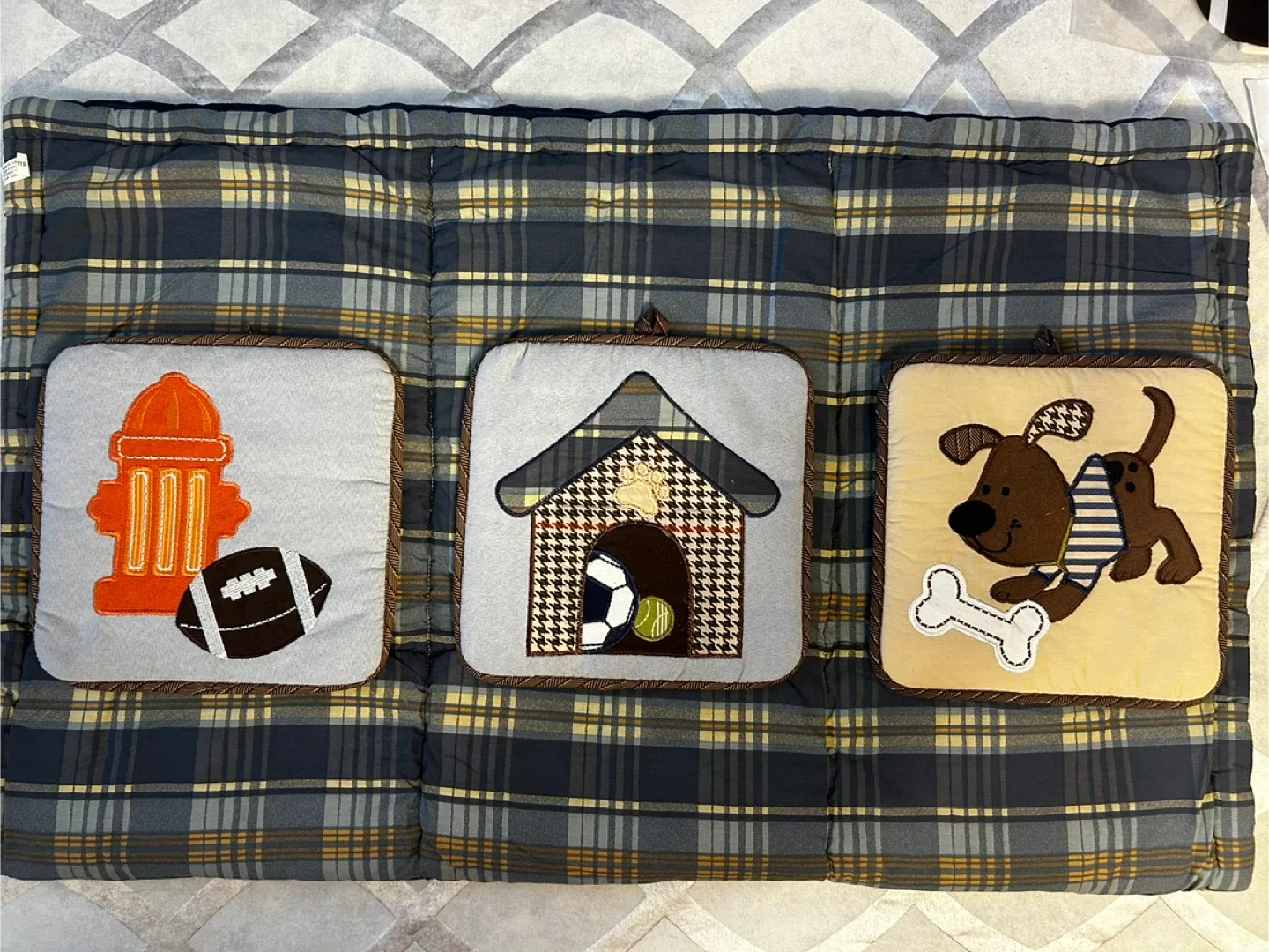 Dog-Themed Baby Quilt & wall decor image indicator(2)