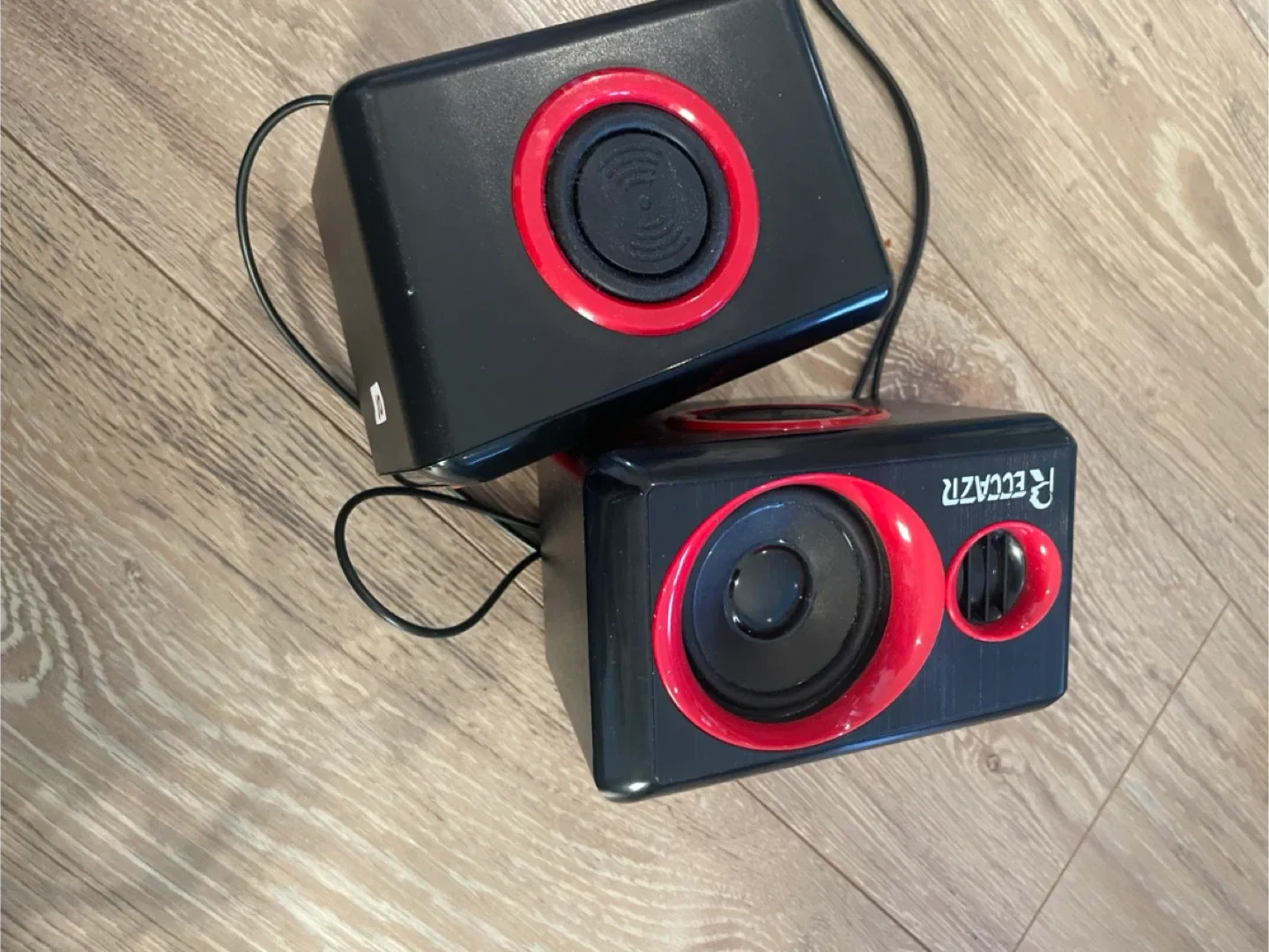 Recazr Speakers - Black and Red #cleanout