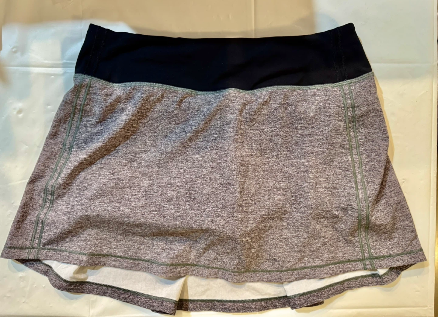 Lululemon Skirt_Heathered Grey_Size 4 - photo 2
