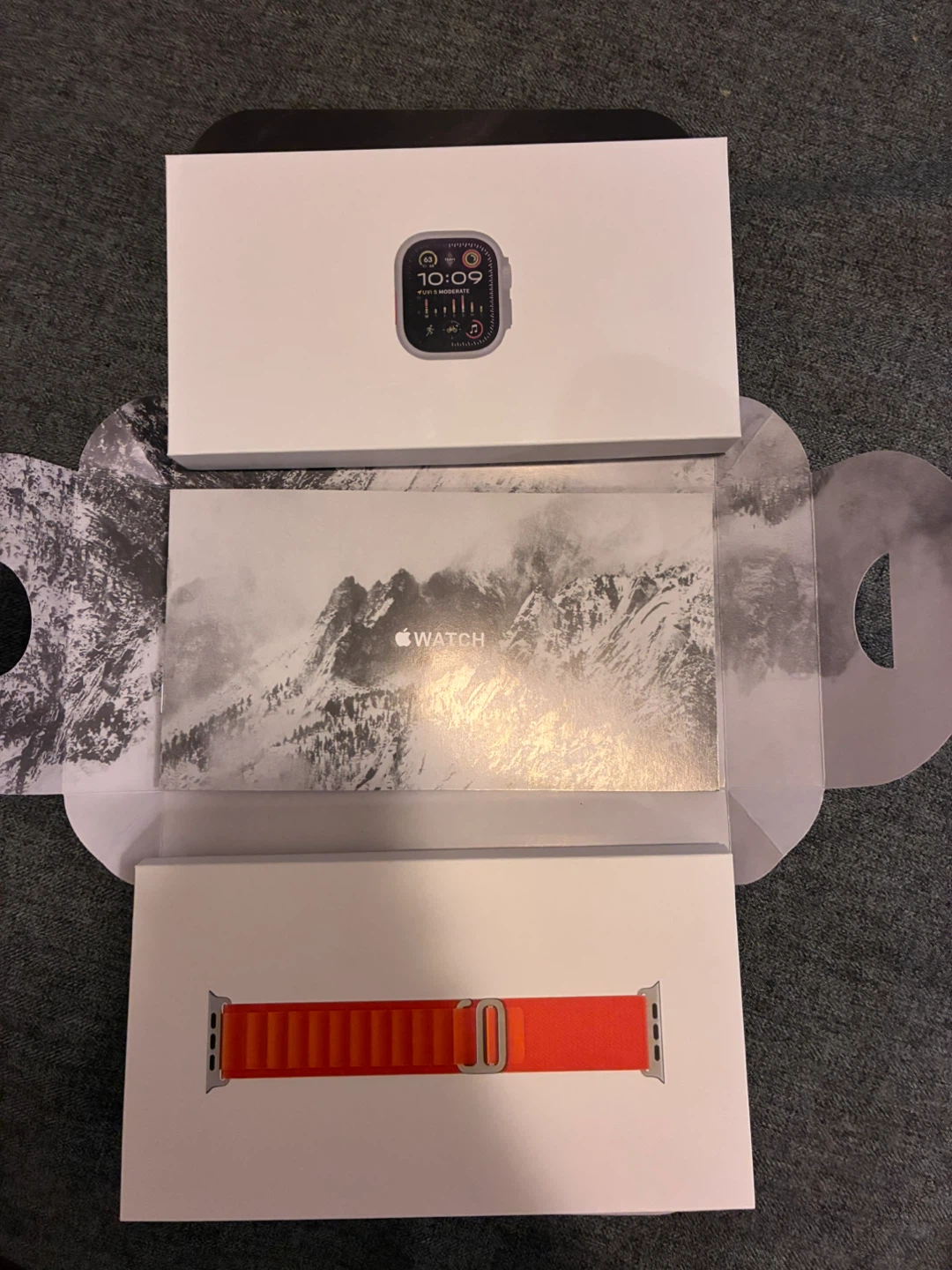 Apple Watch Ultra 2 - Titanium Case 49mm New - photo 3