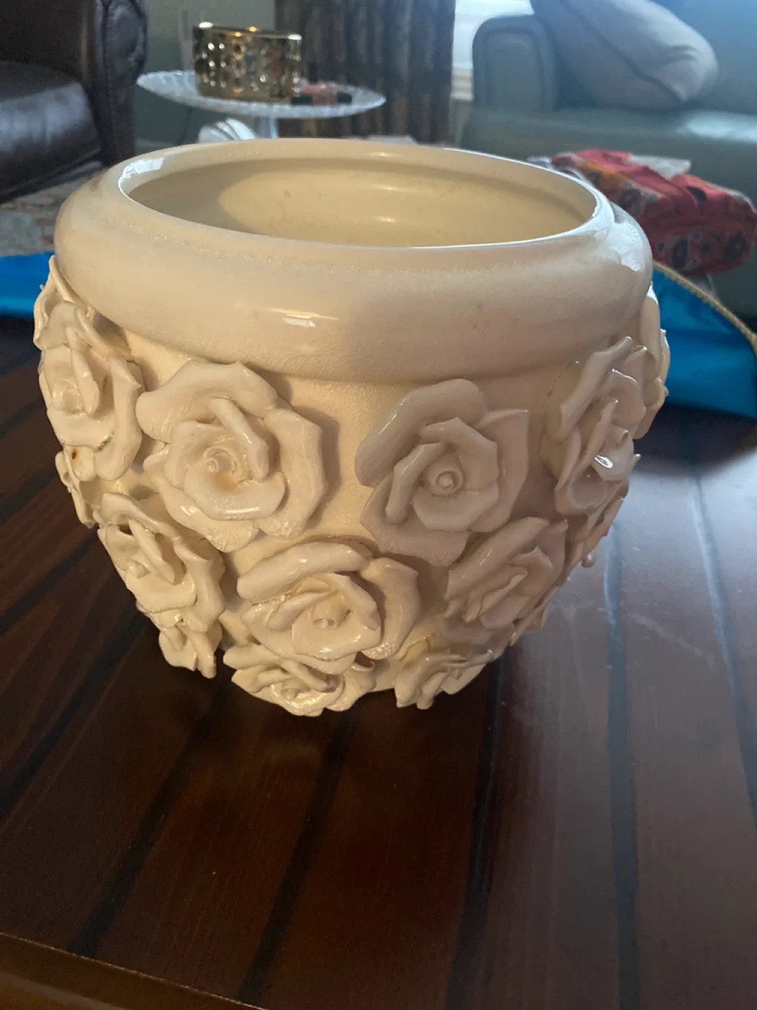 White Rose Ceramic Planter image indicator(2)