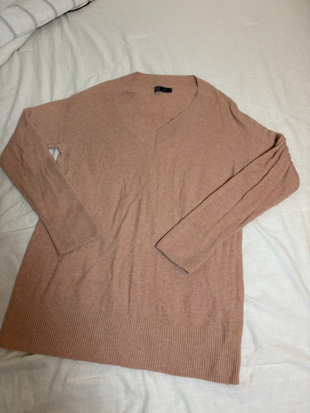 GAP Pink V-Neck Sweater - Size Small #cleanout image indicator(4)