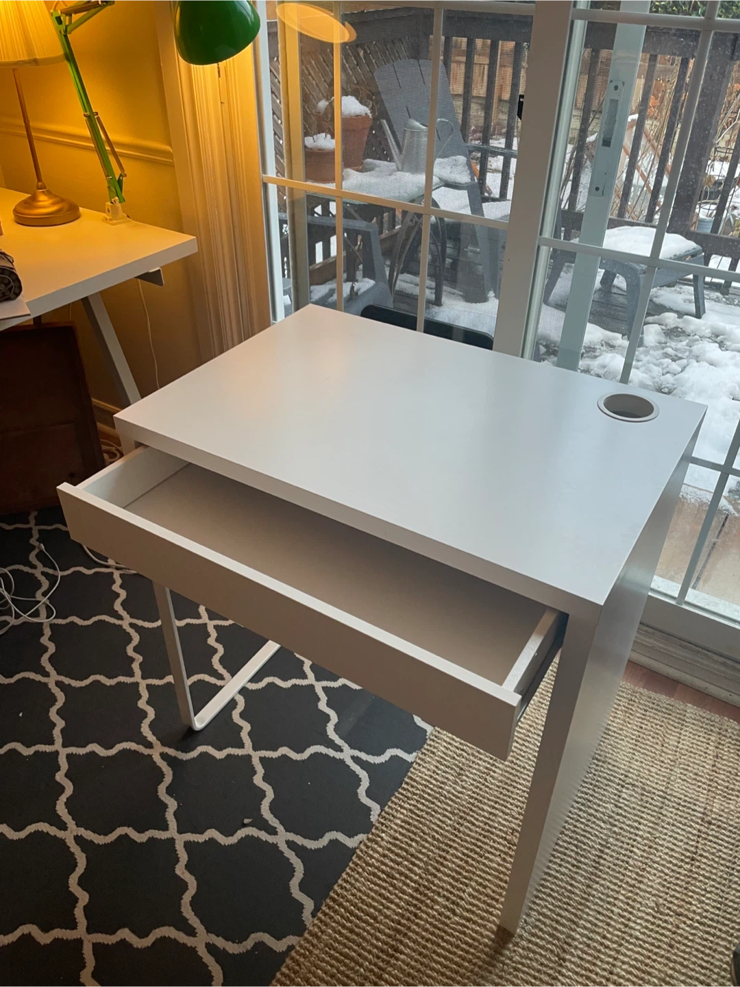 IKEA Micke White Desk - photo 2