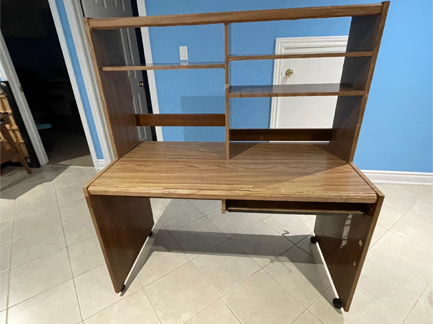 Computer Desk with Keyboard Tray