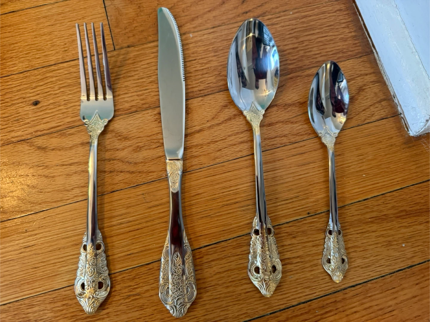 Elegant Silverware Set - serves 6 - photo 2