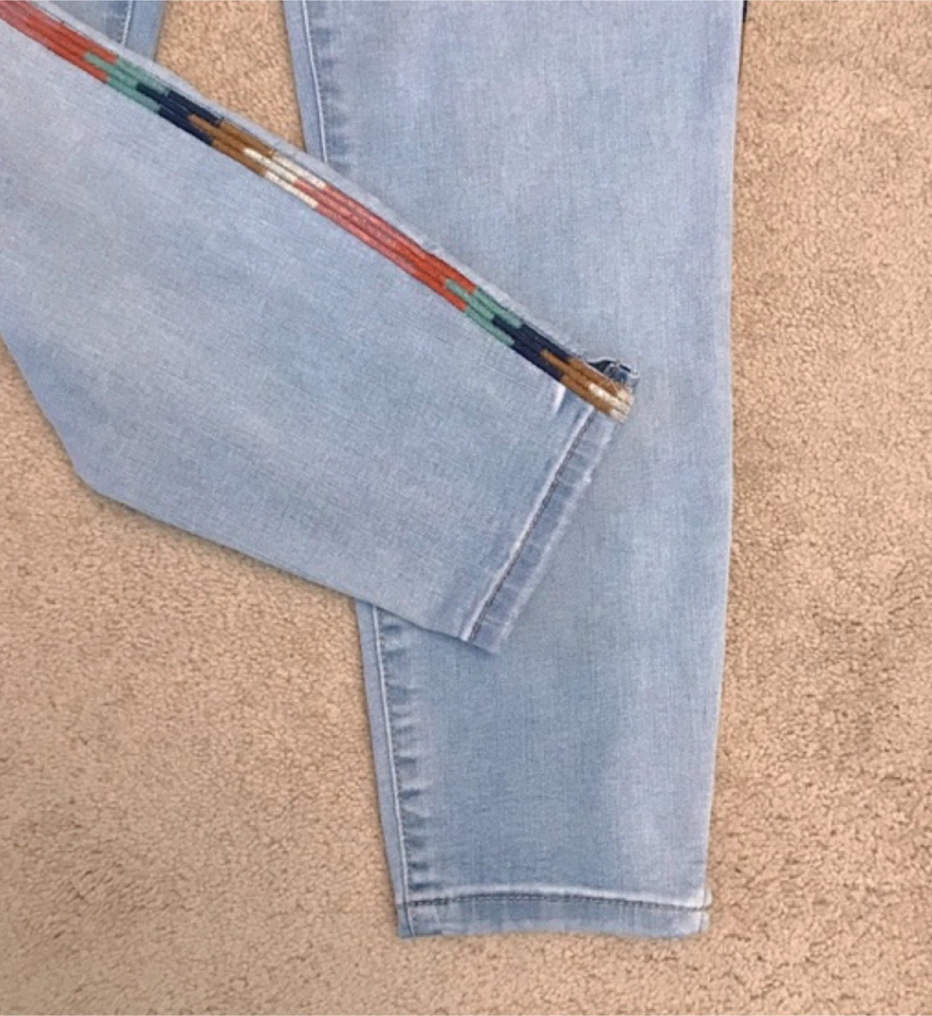 Knox Rose Light Wash Jeans Size 10 #cleanout - photo 3