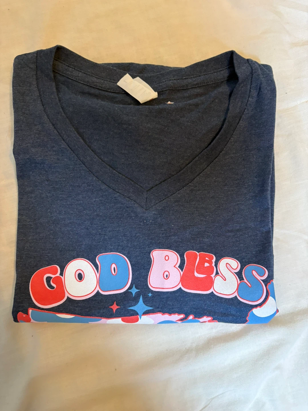 Apparel V-Neck T-Shirt, Size L #cleanout - photo 4