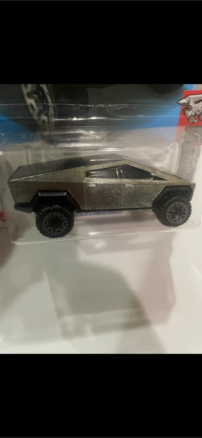 New Hot Wheels Tesla Cybertruck image indicator(4)