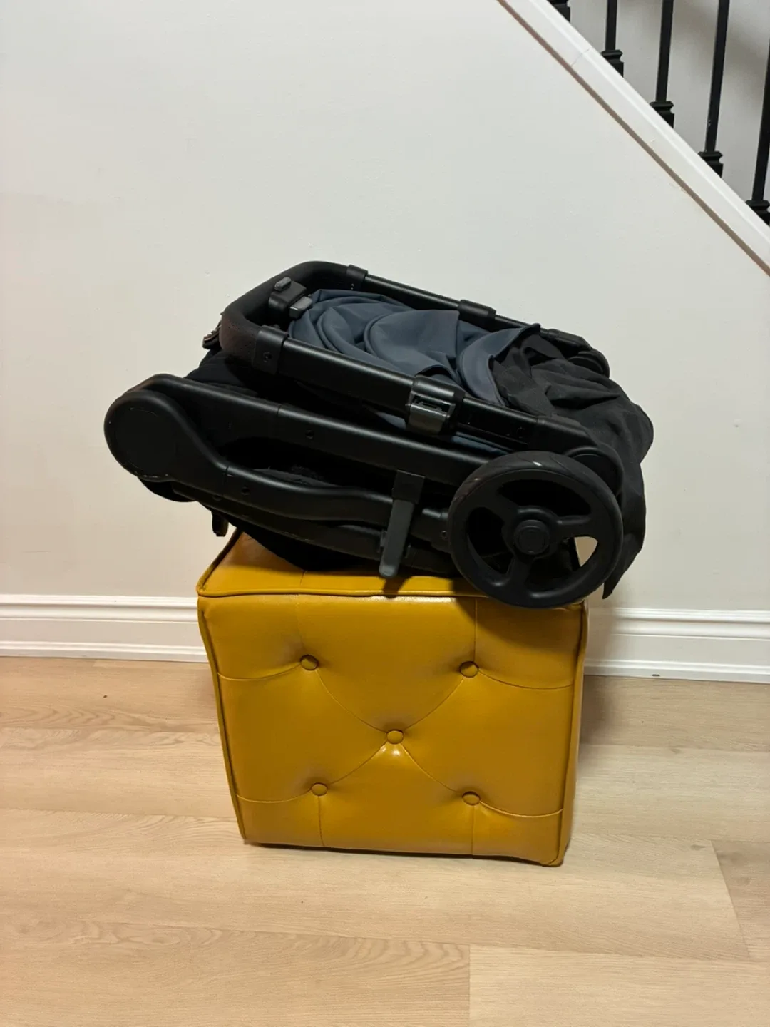 Ergobaby Metro+ Compact Stroller - Slate Grey image indicator(4)