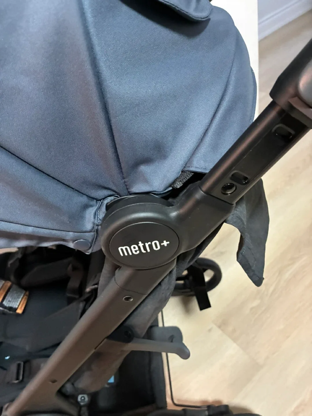 Ergobaby Metro+ Compact Stroller - Slate Grey image indicator(10)