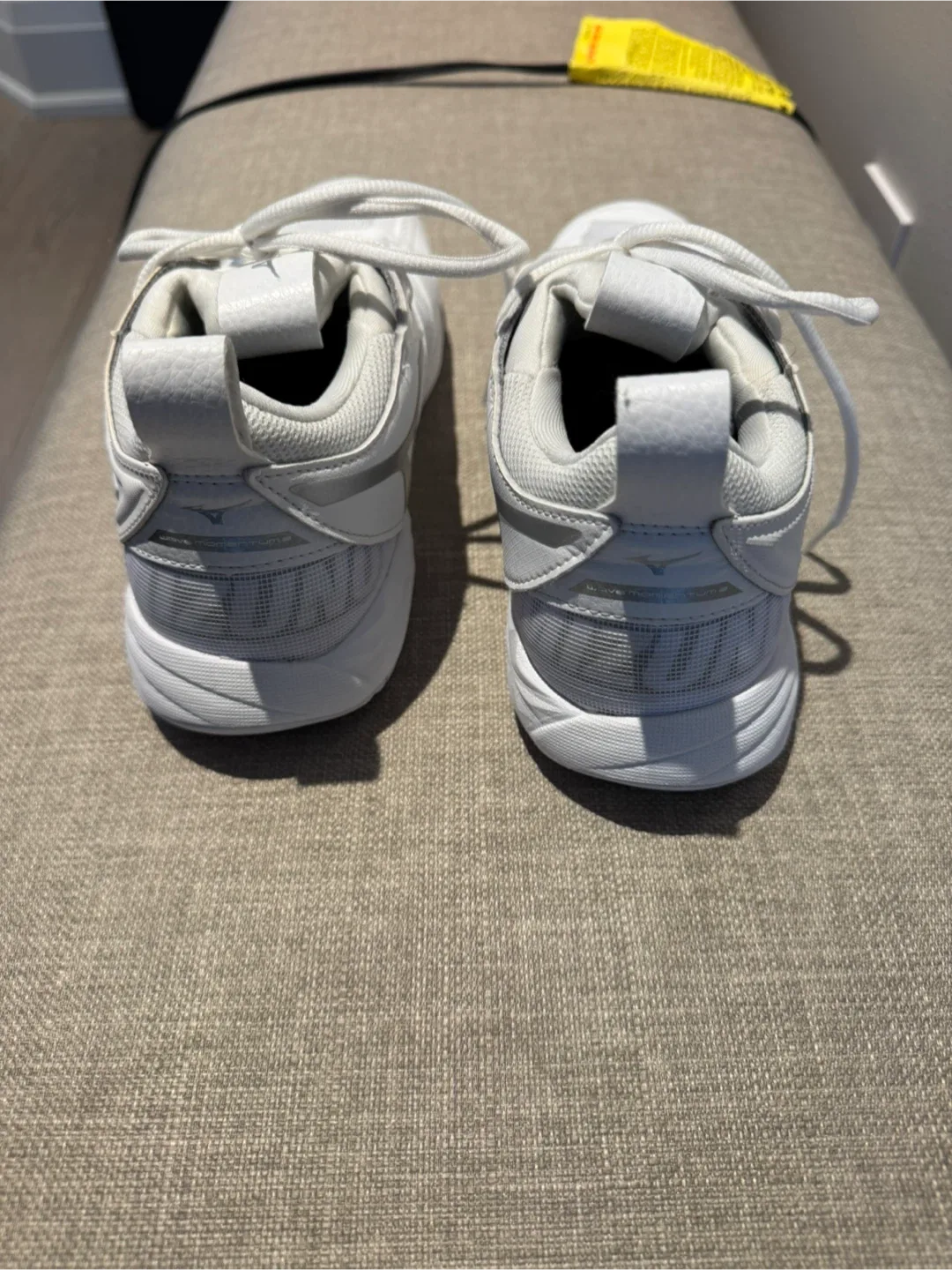 Mizuno Wave Luminous 2 White Volleyball Shoes image indicator(2)