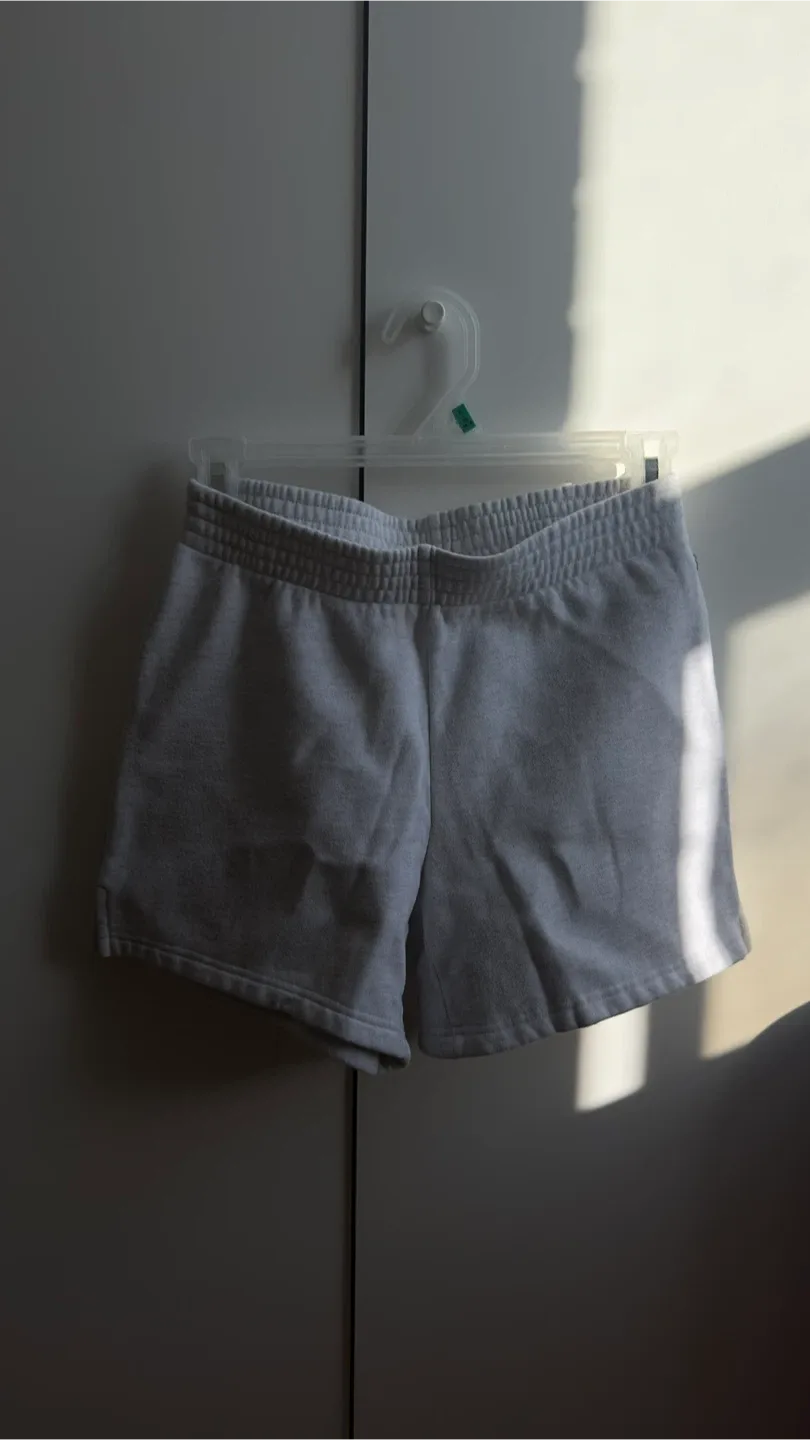 Aritzia Sweat Shorts -  2xs image indicator(2)