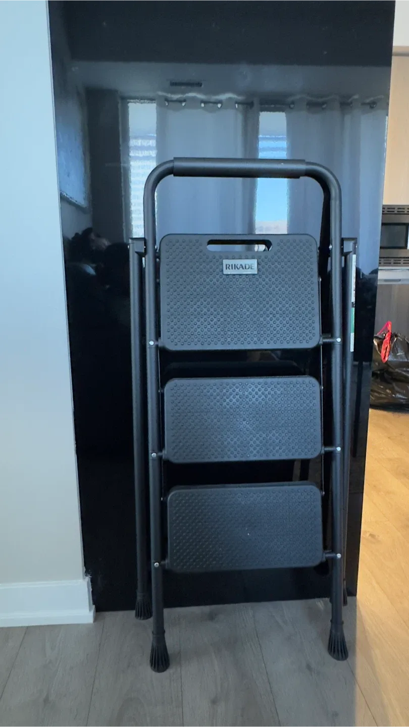 Rikade 3-Step Ladder - Black