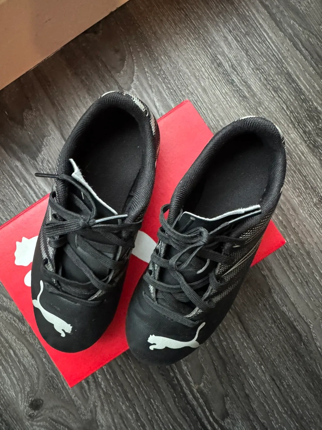 Puma Soccer Cleats - Size 13 image indicator(3)